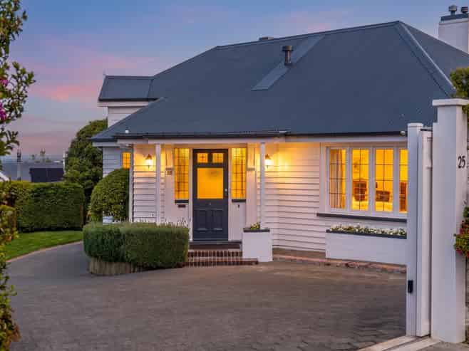 25 France Road, Bluff Hill