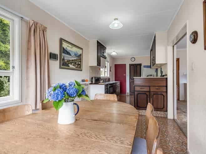 126 Lord Rutherford Road South, Brightwater