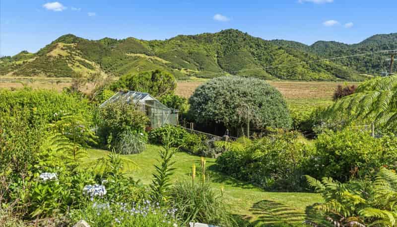 1295 Marokopa Road, Marokopa