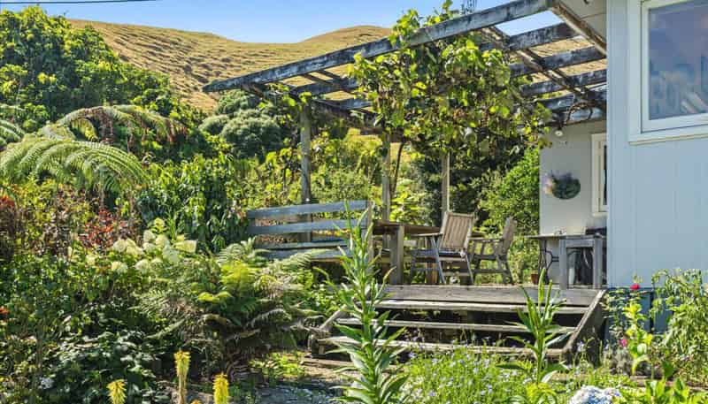 1295 Marokopa Road, Marokopa