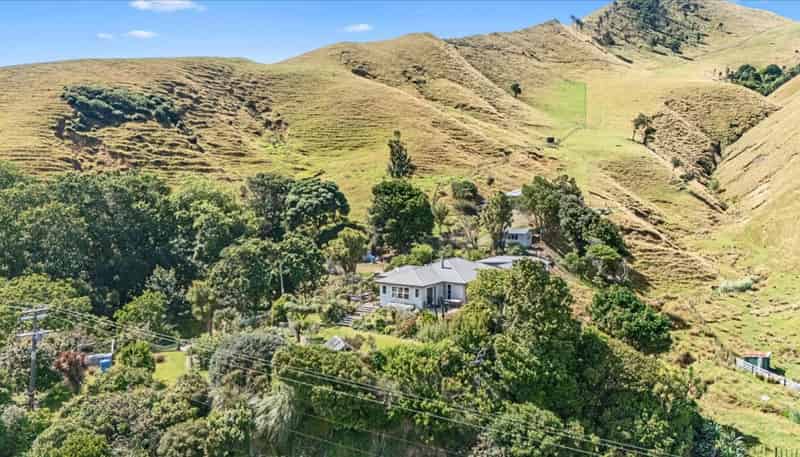1295 Marokopa Road, Marokopa