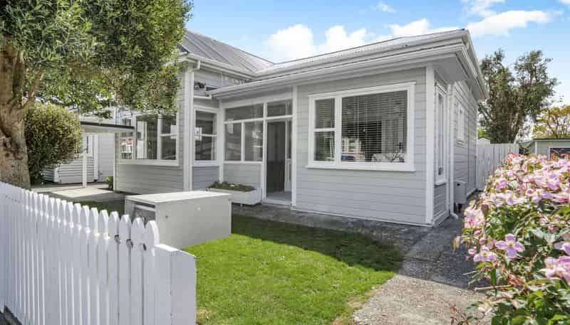 23 Emerson Street, Petone