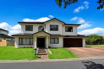 32 Riverstone Rd, Te Atatu Peninsula