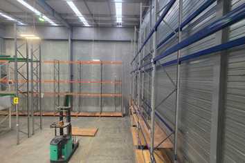 High-stud industrial scale in Gracefield