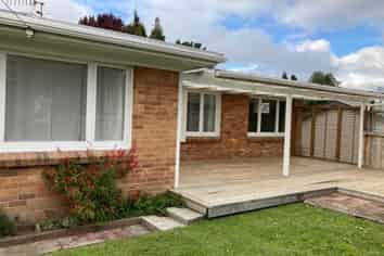 78 Mount View Drive, Mangakakahi