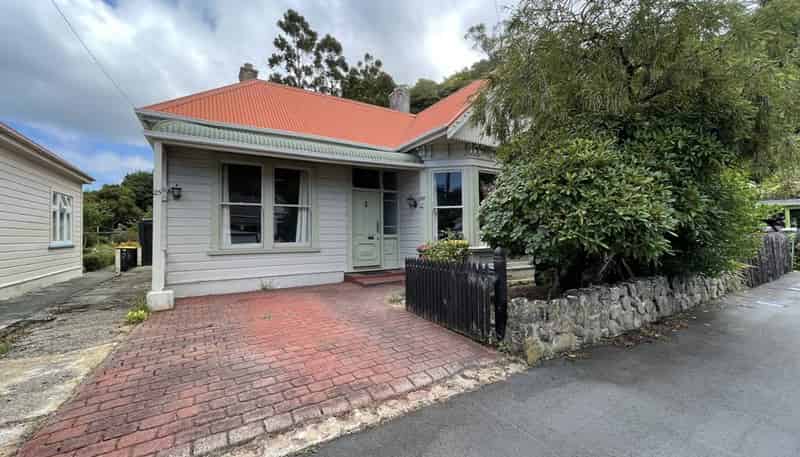 25 Northumberland, North East Valley