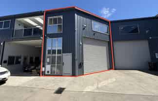 Papamoa live and work warehouse
