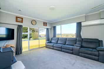 460 Tiwai Road, Awarua