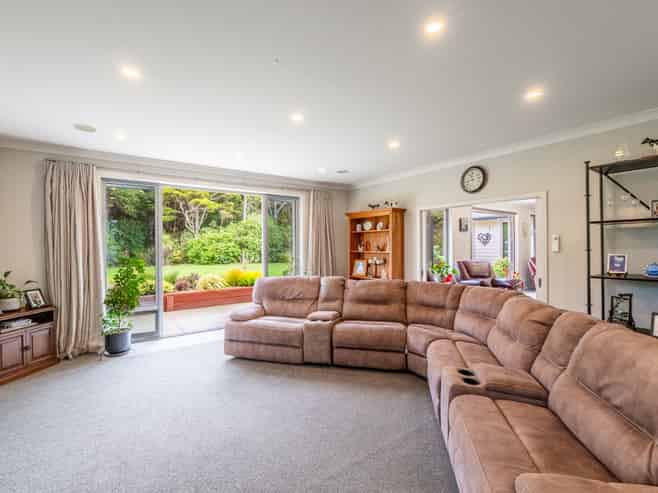 47 Matua Grove, Otatara