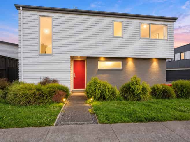 1 Agnes Court, Silverdale