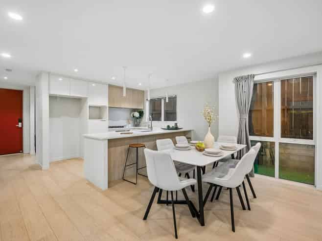 1 Agnes Court, Silverdale