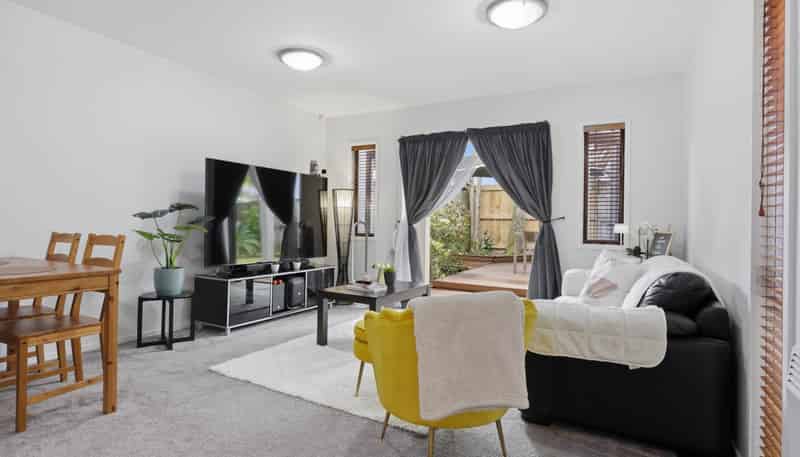 60/92 Bush Road, Albany