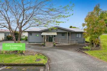 Freehold corner site with long term lease