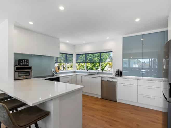 43B The Parade, Saint Heliers