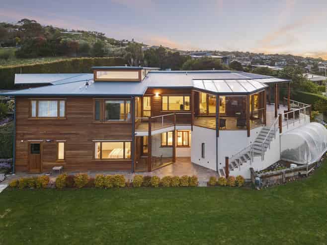 123 Glenstrae Road, Redcliffs