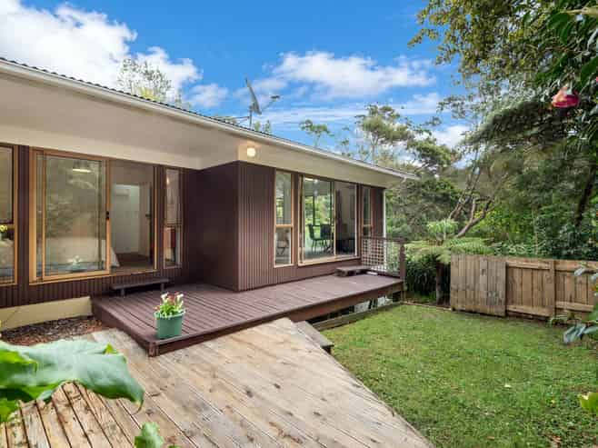 2/17 Paris Place, Birkenhead