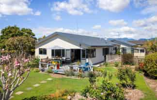 9  Grosvenor Place, Katikati