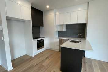 1/85 Bomb Point Drive, Hobsonville