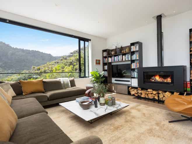 111 Garden Road, Piha