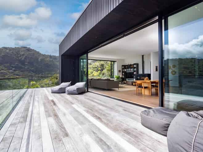 111 Garden Road, Piha