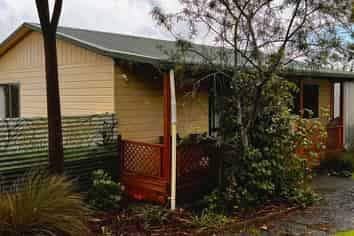 Cottage/129 Ara-Kotinga, Whitford
