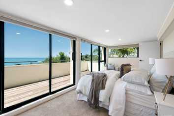 74 Churchill Road, Murrays Bay
