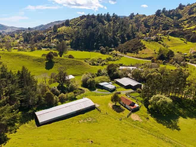 312 Lud Valley Road, Hira