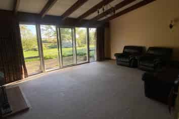 403 Riverton-Wallacetown Highway, Wallacetown