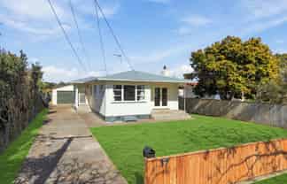 17 Devon Road, Springvale