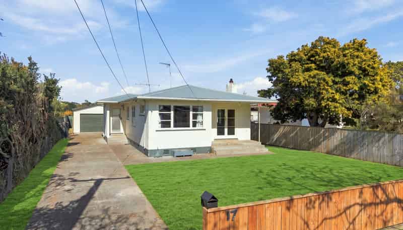 17 Devon Road, Springvale