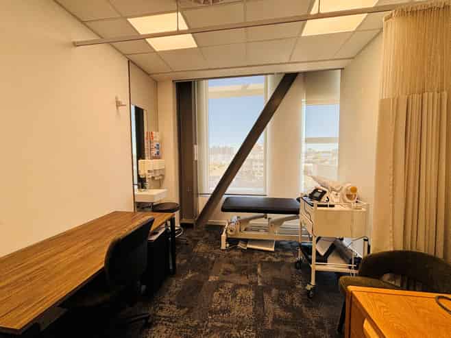 Medical Consulting Rooms/Office with Laboratory
