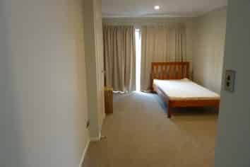 4A/181 Knighton Road, Hillcrest