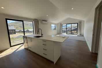 6 Old Tom Lane, Jacks Point