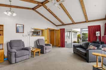 60 Henley Street,, WESTPORT