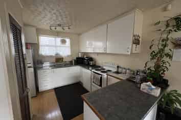 73 Fourth Avenue, Woodhill