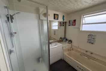 73 Fourth Avenue, Woodhill