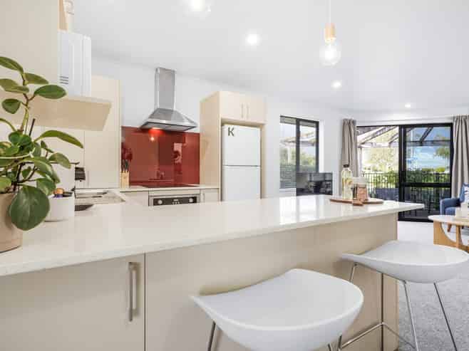6/240 Old Farm Road, Hillcrest