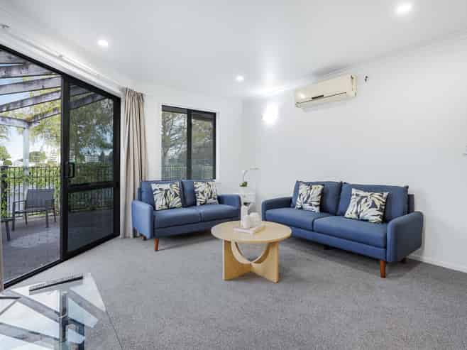 6/240 Old Farm Road, Hillcrest