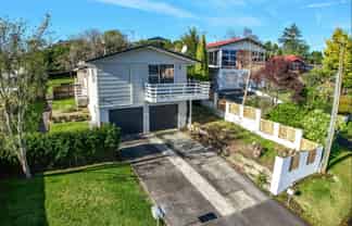 16 Lancewood Ave, Melville