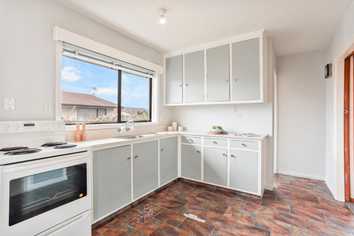 4 Kathleen Crescent, Hornby