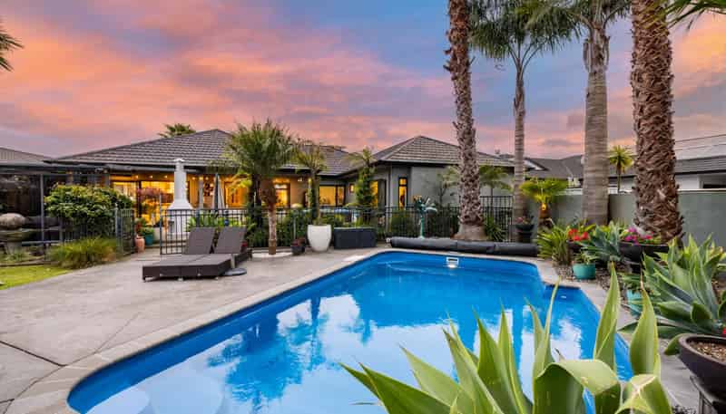 18 Delta Mews Place, Clive
