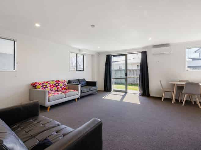 2/30 Beatty Street, Melville