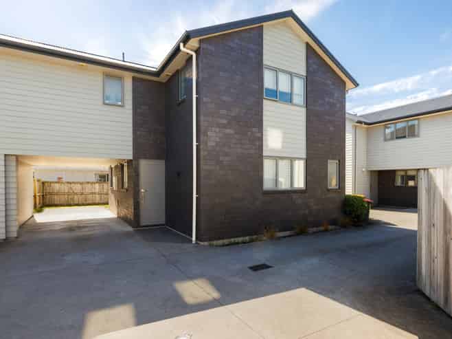 2/30 Beatty Street, Melville