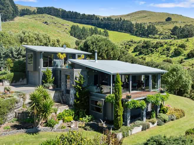 211 Wharf Road, Port Levy
