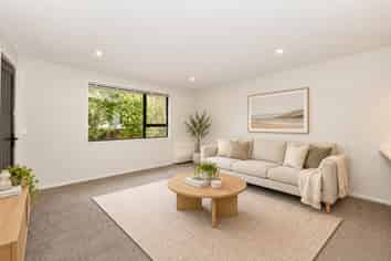 3/738 Ferry Road , Woolston