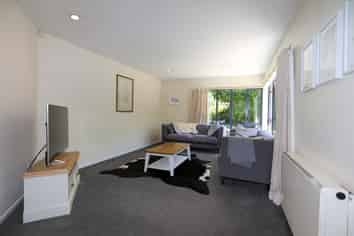 55a McFaddens Road , Saint Albans