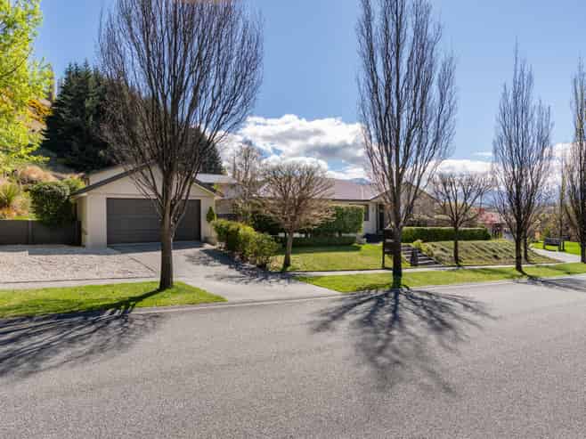 58 Ferry Hill Drive, Lower Shotover