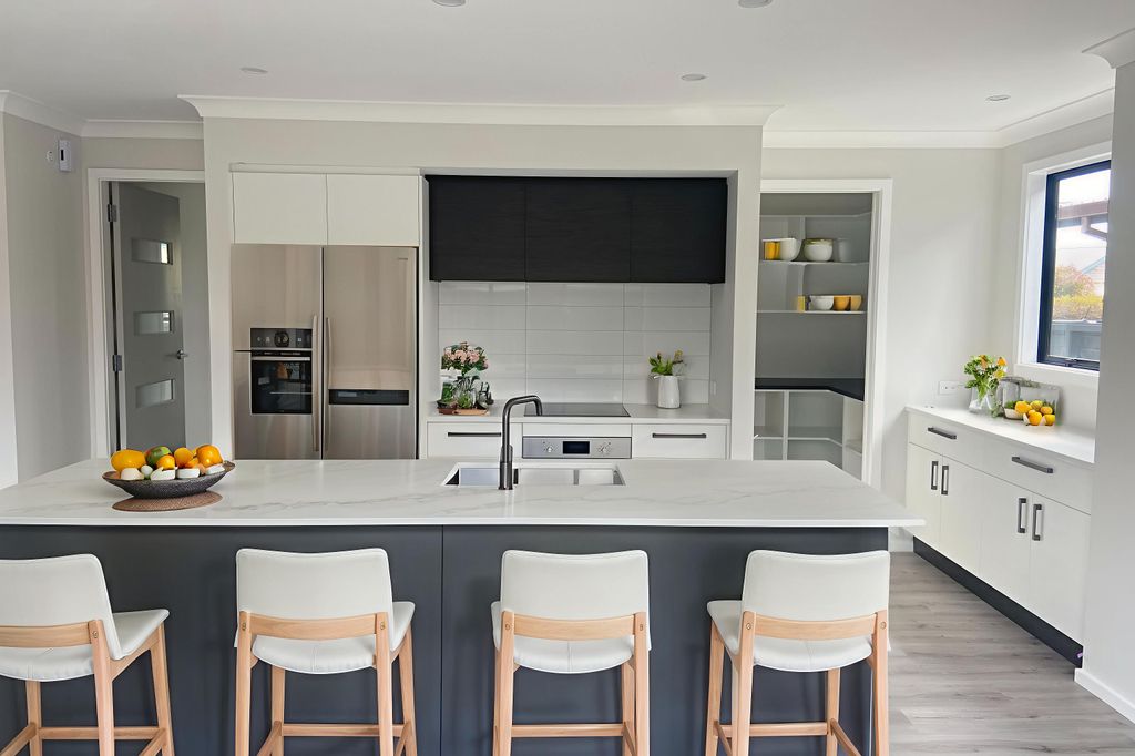 GREAT LOCATION, POPULAR AREA 1