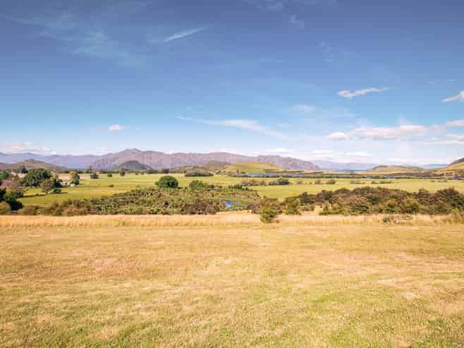 16 Emerald Bluffs Lane, Treble Cone/Mount Aspiring