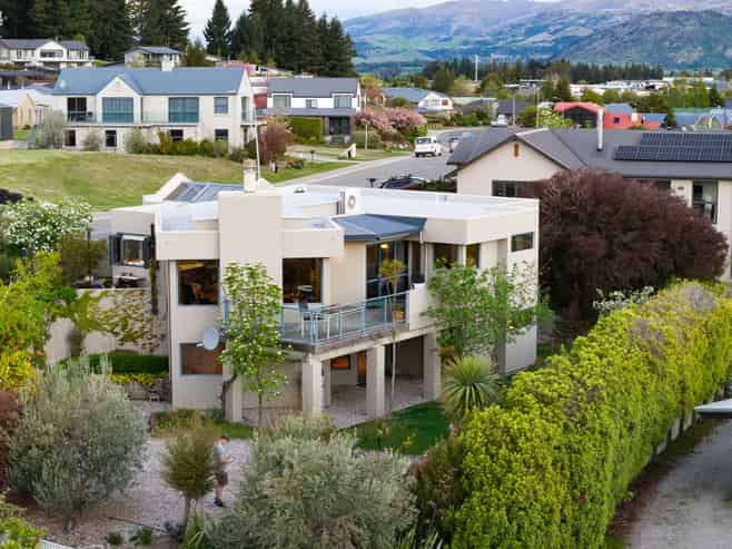 62 Kings Drive, Wanaka